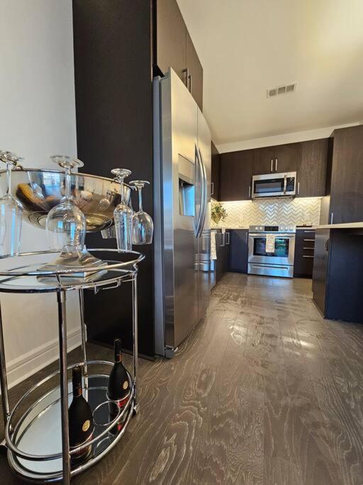 דירות יוסטון Luxury Highrise In Midtown - Skyline Views And Chic Decor מראה חיצוני תמונה