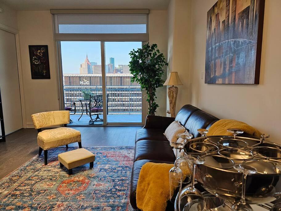 דירות יוסטון Luxury Highrise In Midtown - Skyline Views And Chic Decor מראה חיצוני תמונה
