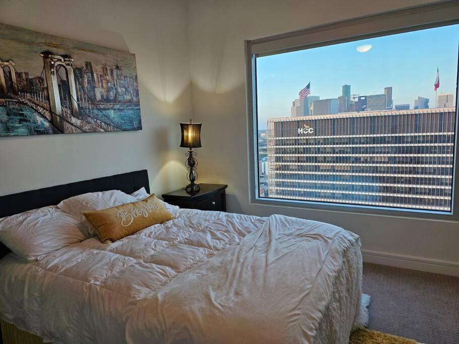 דירות יוסטון Luxury Highrise In Midtown - Skyline Views And Chic Decor מראה חיצוני תמונה